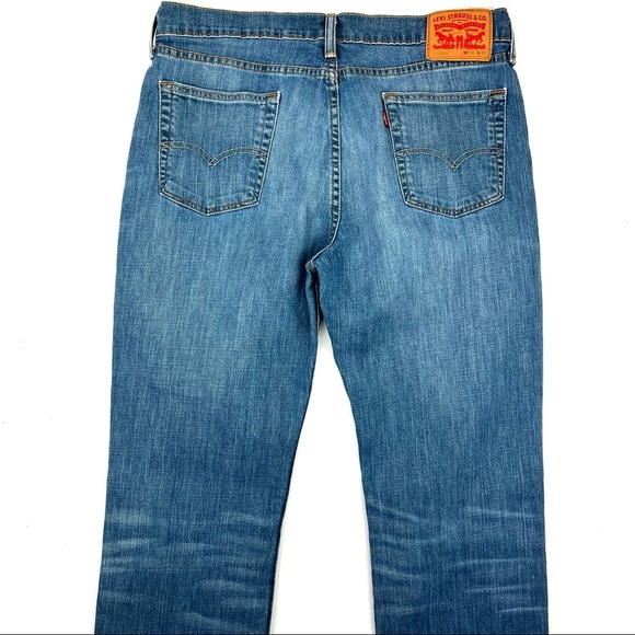 Levi’s 514 Relaxed Fit Straight Leg faded medium wash jeans size 34 - Picture 3 of 6